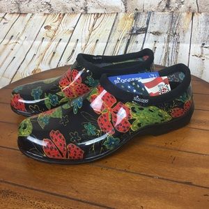 ❌SOLD❌ Sluggers Garden Shoes Wellington Flowers